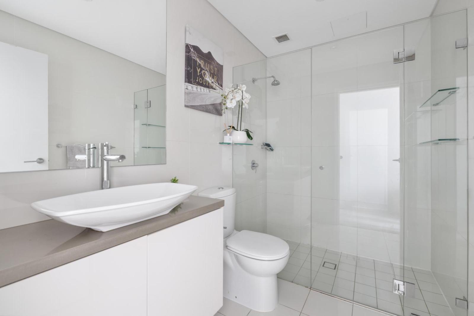 Willoughby Luxe - Modern Near Cbd *