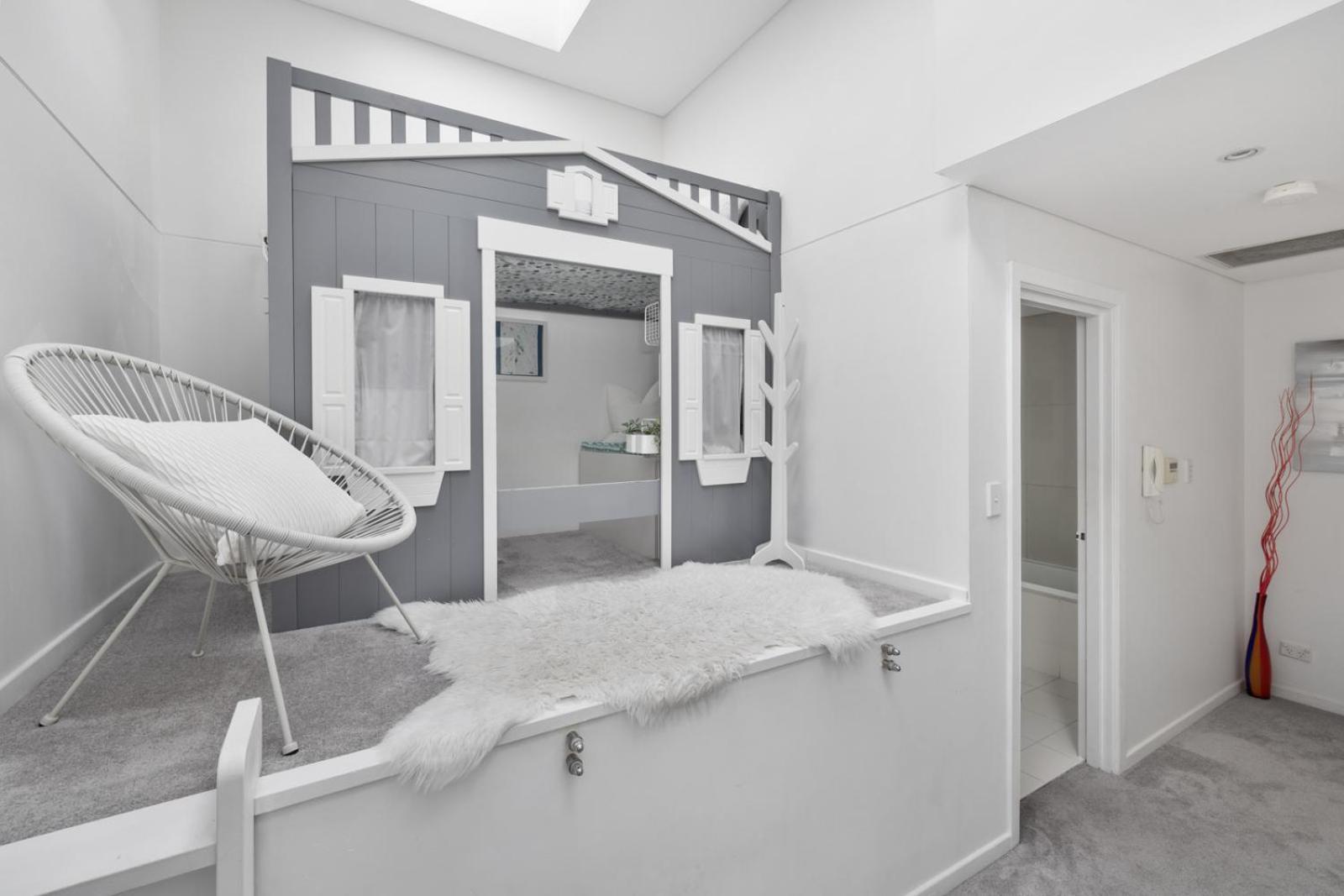 Willoughby Luxe - Modern Near Cbd Apartment